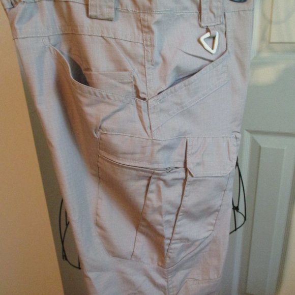 Mens Large Khaki Cargo Work Pants - Picture 3 of 9